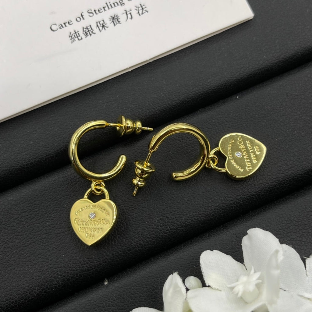 Tiny Girl Cute Earrings.