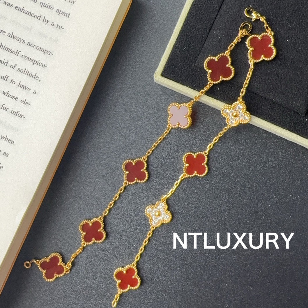 Shell Girl & Shining Leaves Bracelet (Red)