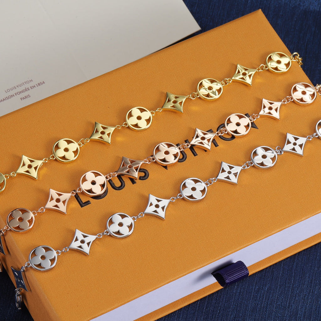 Fine Love Flower Bracelet